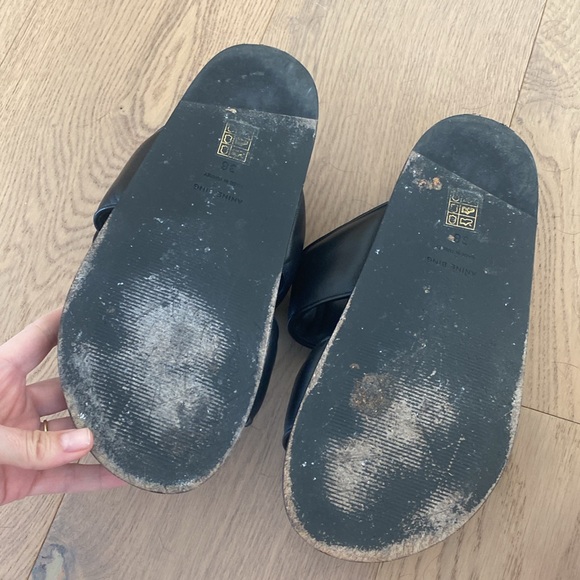 ANINE BING SID SANDALS - sold out everywhere PUFFY STRAP LEATHER SANDAL - Picture 3 of 3